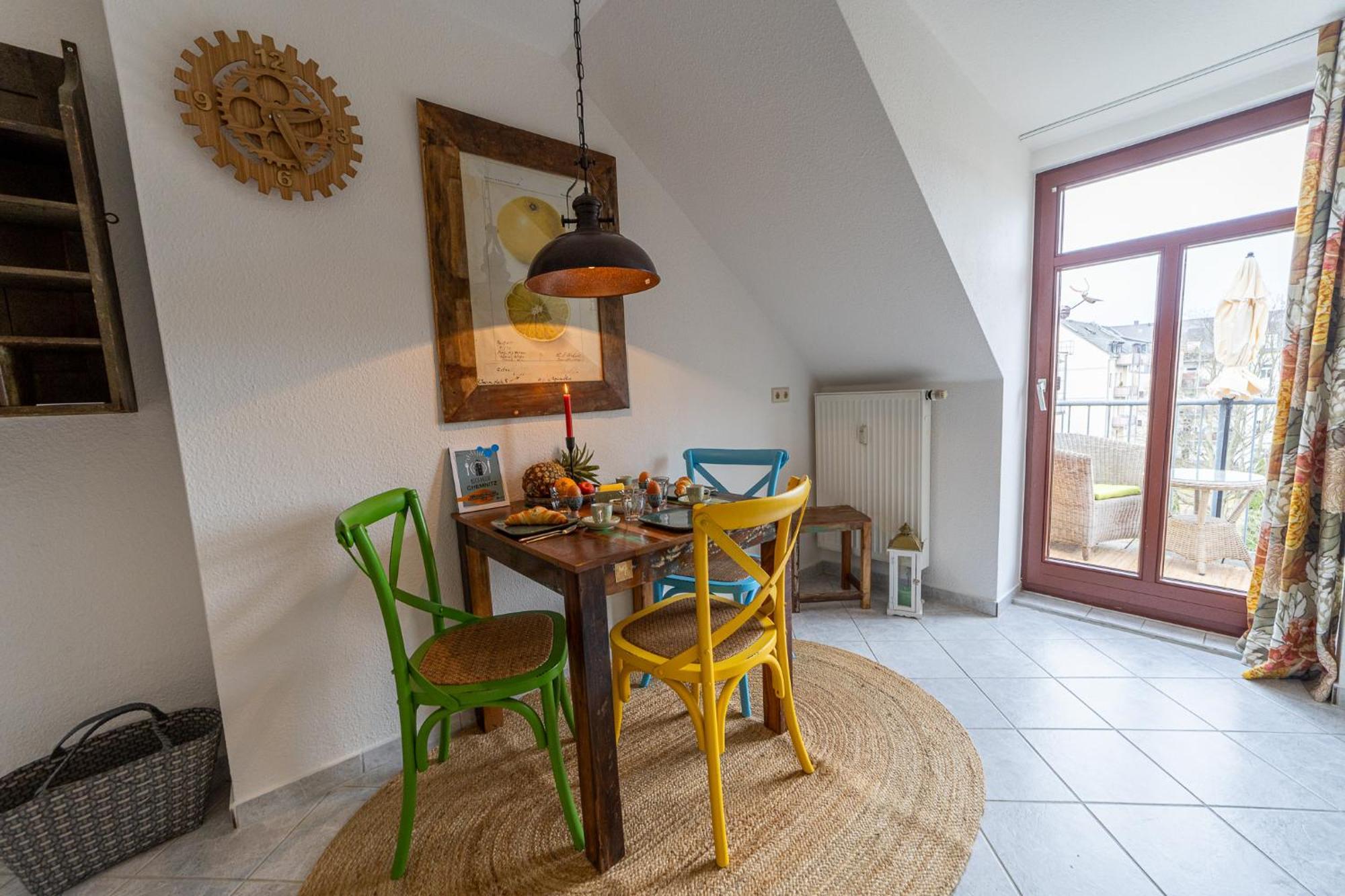 Schlossberg-Domizil Mit Weitblick - Arbeitsplatz, Balkon, Netflix, Badewanne & Yogamatte Chemnitz Bagian luar foto