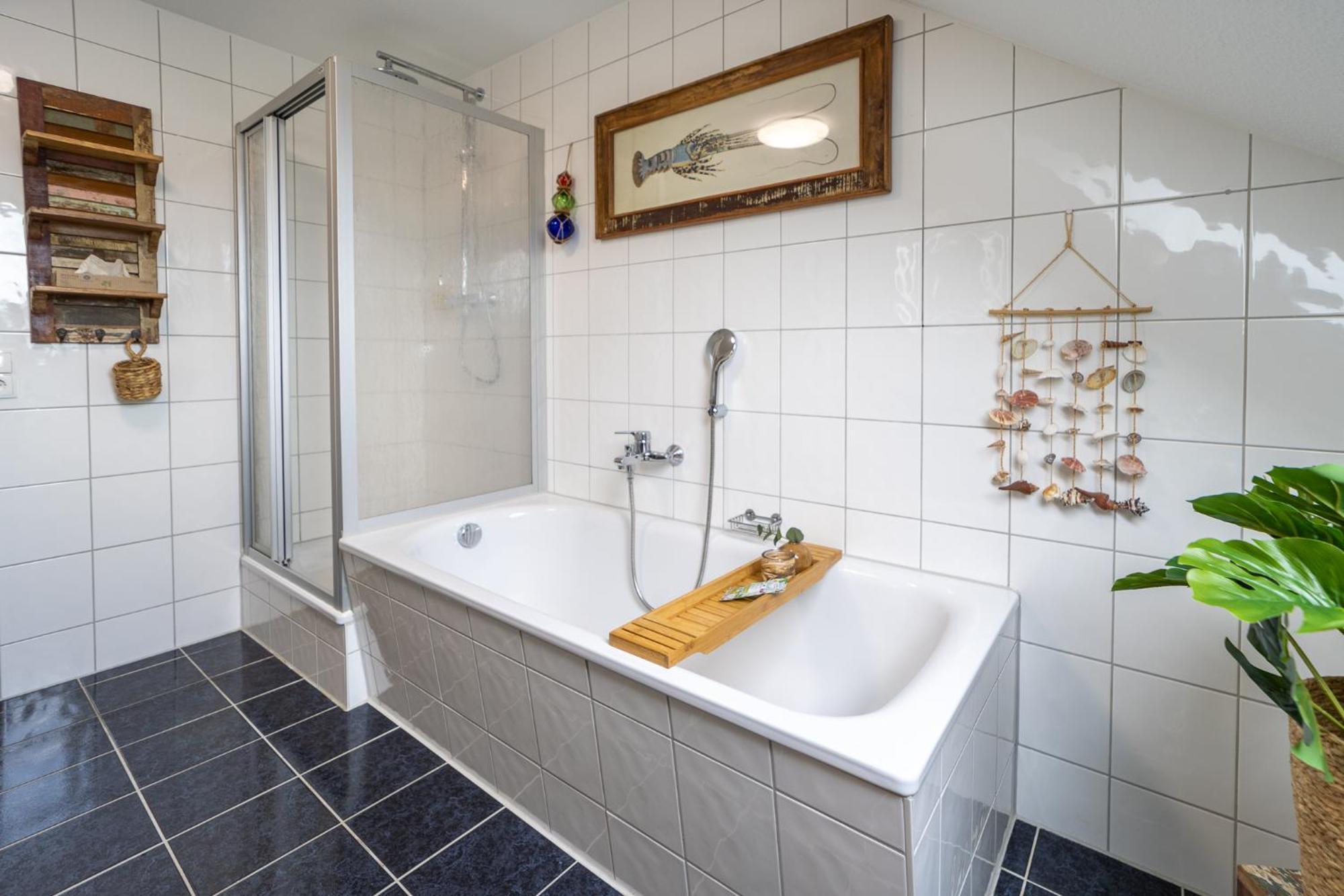 Schlossberg-Domizil Mit Weitblick - Arbeitsplatz, Balkon, Netflix, Badewanne & Yogamatte Chemnitz Bagian luar foto